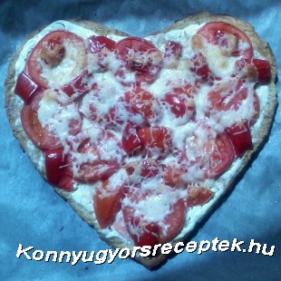 Pizza cukkinis tócsni tésztából Pizza cukkinis tócsni tésztából