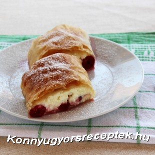 Meggyes-túrós rétes Meggyes-túrós rétes