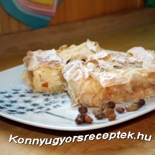 Vaníliás metélt gyümölcsökkel töltve, rétestésztában sütve Vaníliás metélt gyümölcsökkel töltve, rétestésztában sütve