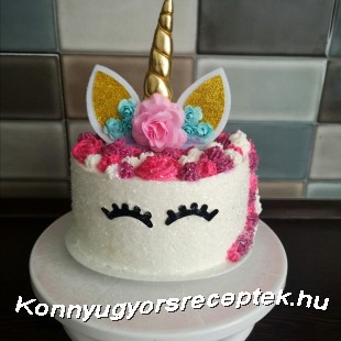 Csokikrémes csillámló egyszarvú torta