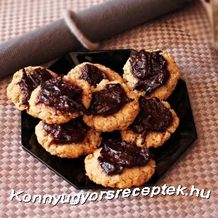 Szilvalekváros banános kókuszos zabkeksz Szilvalekváros banános kókuszos zabkeksz