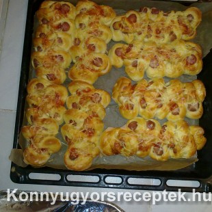 Virslis tésztavirágok Virslis tésztavirágok