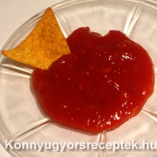 Salsa szósz nachoshoz Salsa szósz nachoshoz