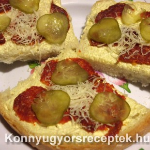 Szalámis szendvics Szalámis szendvics