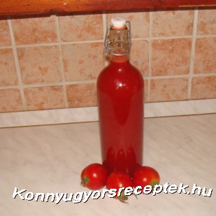 Paradicsomlé télire Paradicsomlé télire