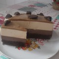 Csokoládé-karamellmousse torta